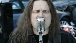 DISSENSY - Svet žije v chaose (Official Video)